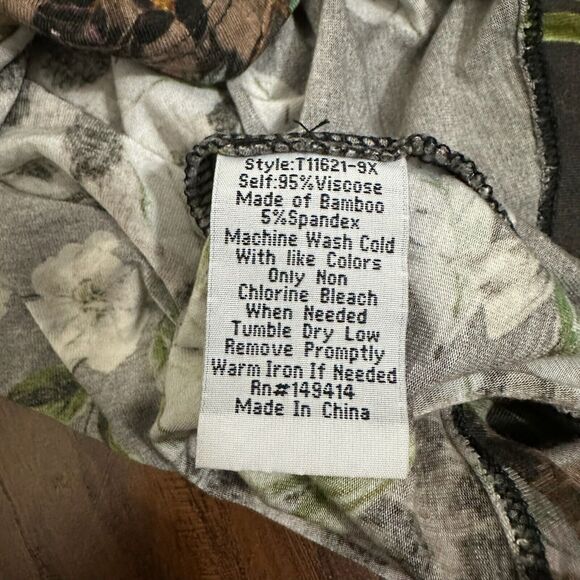 JOHNNY WAS Ash Bird Leopard Favorite Long Sleeve V-Neck Swing Tee - Picture 9 of 11